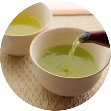 お茶を入れる
